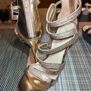 New never used Rose Gold beautiful comfortable heels
